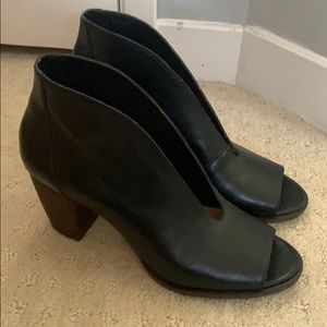 Lucky Brand Joal leather Bootie Heel